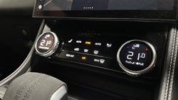 2022 (72) JAGUAR F-PACE 2.0 D165 R-Dynamic S 5dr Auto AWD 5693071