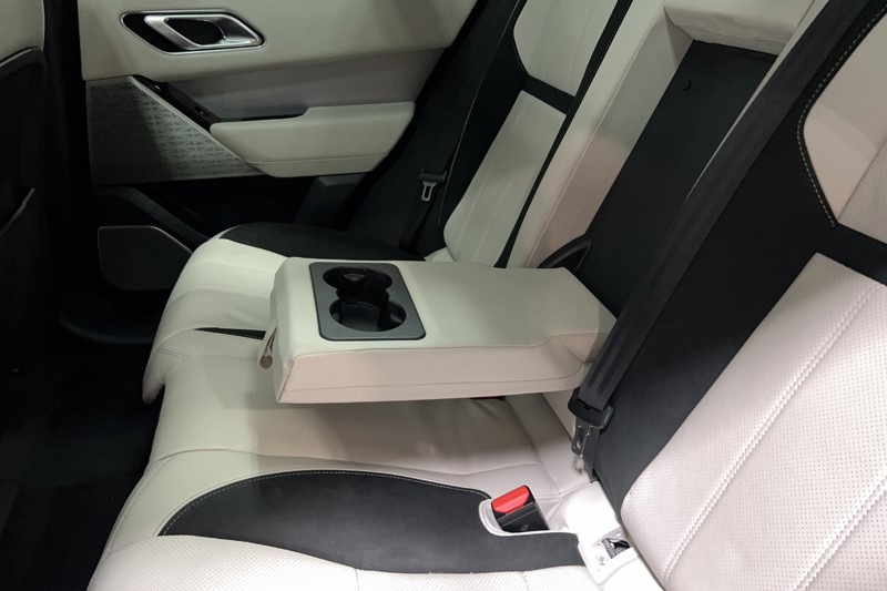2021 (21) LAND ROVER RANGE ROVER VELAR 2.0 P250 Edition 5dr Auto 5662095