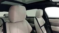 2021 (21) LAND ROVER RANGE ROVER VELAR 2.0 P250 Edition 5dr Auto 5662073