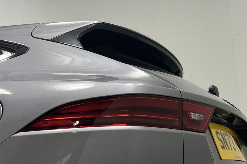 2023 (73) JAGUAR E-PACE 1.5 P300e R-Dynamic HSE Black 5dr Auto 5638437