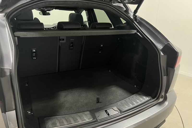 2023 (73) JAGUAR E-PACE 1.5 P300e R-Dynamic HSE Black 5dr Auto 5638435