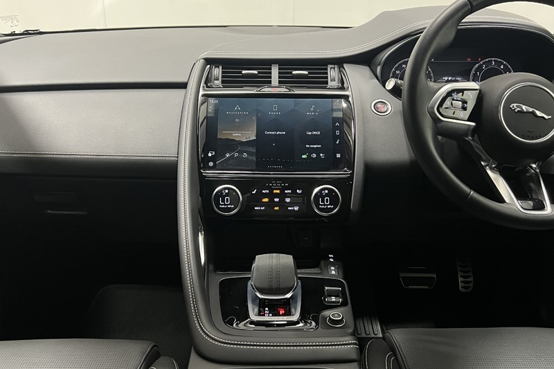 2023 (73) JAGUAR E-PACE 1.5 P300e R-Dynamic HSE Black 5dr Auto 5638403