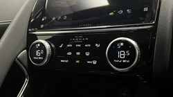 2023 (73) JAGUAR E-PACE 1.5 P300e R-Dynamic HSE Black 5dr Auto 5638420