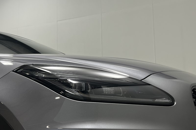 2023 (73) JAGUAR E-PACE 1.5 P300e R-Dynamic HSE Black 5dr Auto 5638443