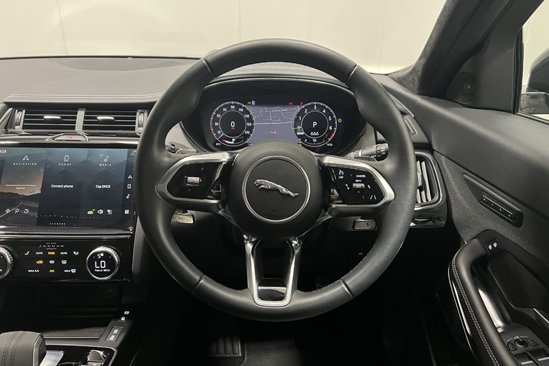 2023 (73) JAGUAR E-PACE 1.5 P300e R-Dynamic HSE Black 5dr Auto 5638404