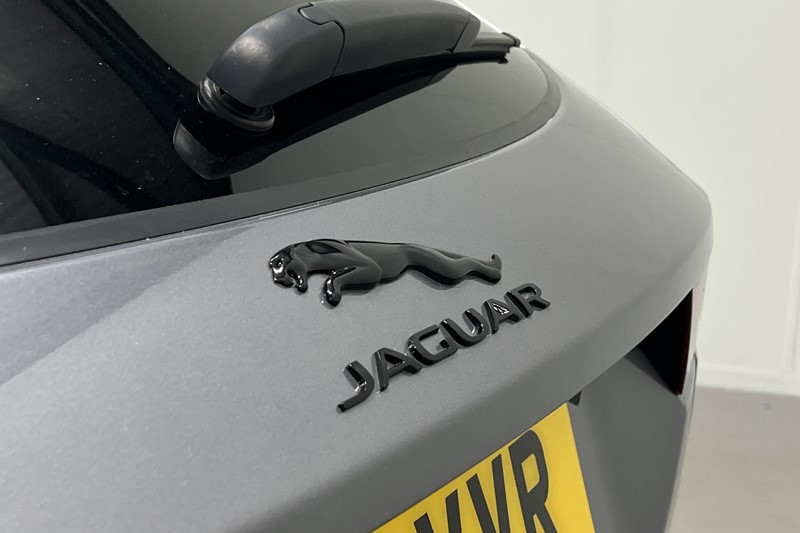 2023 (73) JAGUAR E-PACE 1.5 P300e R-Dynamic HSE Black 5dr Auto 5638438