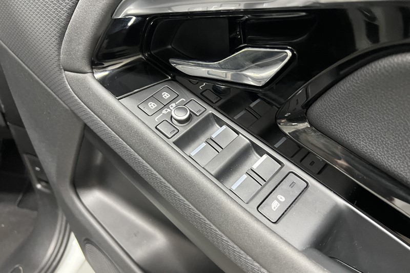 2021 (71) LAND ROVER RANGE ROVER EVOQUE 2.0 D200 S 5dr Auto 5638518