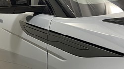 2023 (23) LAND ROVER RANGE ROVER EVOQUE 2.0 D165 R-Dynamic S 5dr Auto 5638258