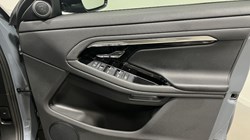 2023 (23) LAND ROVER RANGE ROVER EVOQUE 2.0 D165 R-Dynamic S 5dr Auto 5638228