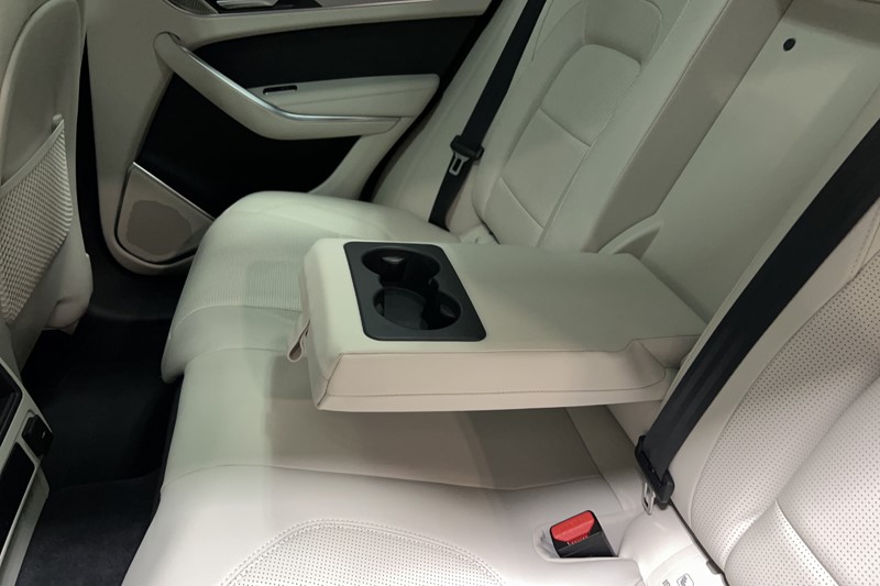 2023 (23) JAGUAR F-PACE 2.0 P250 R-Dynamic HSE Black 5dr Auto AWD 5661815