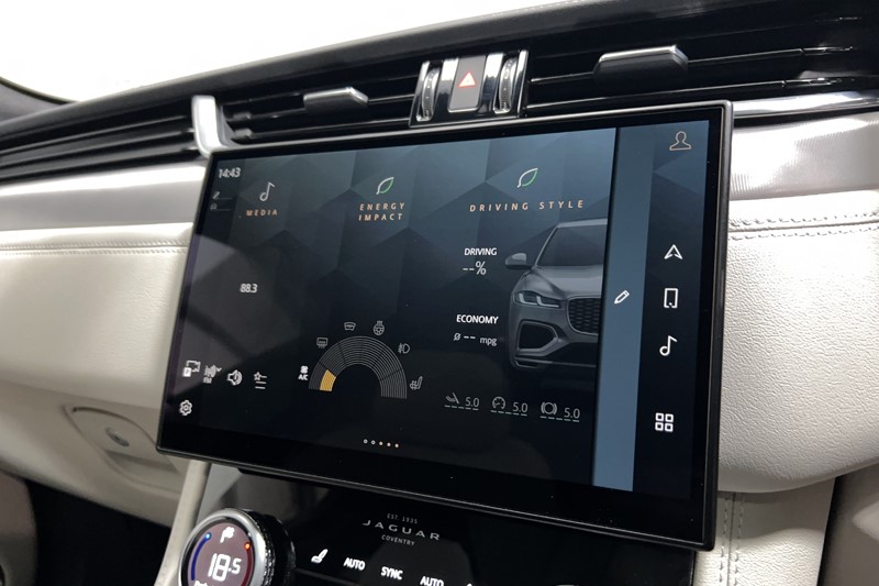 2023 (23) JAGUAR F-PACE 2.0 P250 R-Dynamic HSE Black 5dr Auto AWD 5661800