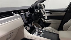 2023 (23) JAGUAR F-PACE 2.0 P250 R-Dynamic HSE Black 5dr Auto AWD 5661810