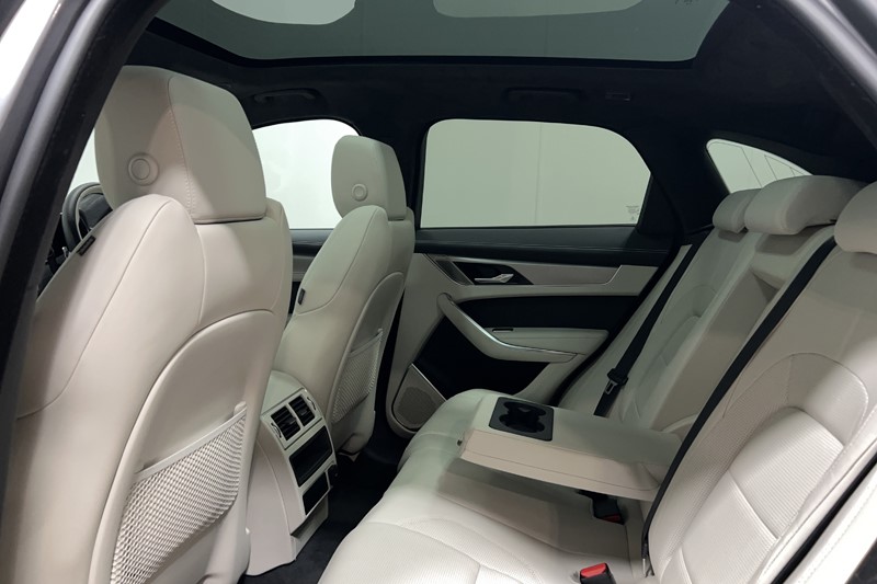 2023 (23) JAGUAR F-PACE 2.0 P250 R-Dynamic HSE Black 5dr Auto AWD 5661816