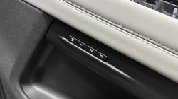 2020 (20) LAND ROVER RANGE ROVER EVOQUE 2.0 P250 R-Dynamic SE 5dr Auto 5655721