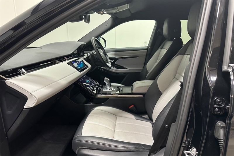 2020 (20) LAND ROVER RANGE ROVER EVOQUE 2.0 P250 R-Dynamic SE 5dr Auto 5655710