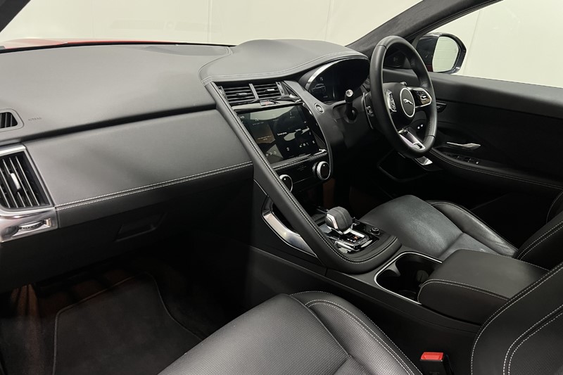2024 (24) JAGUAR E-PACE 1.5 P300e R-Dynamic HSE Black 5dr Auto 5638584