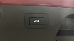 2024 (24) JAGUAR E-PACE 1.5 P300e R-Dynamic HSE Black 5dr Auto 5638590