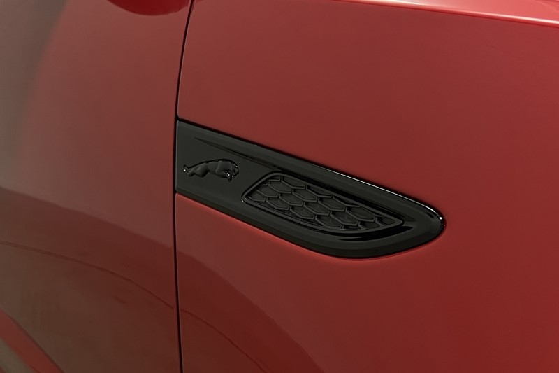 2024 (24) JAGUAR E-PACE 1.5 P300e R-Dynamic HSE Black 5dr Auto 5638595