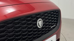 2024 (24) JAGUAR E-PACE 1.5 P300e R-Dynamic HSE Black 5dr Auto 5638597