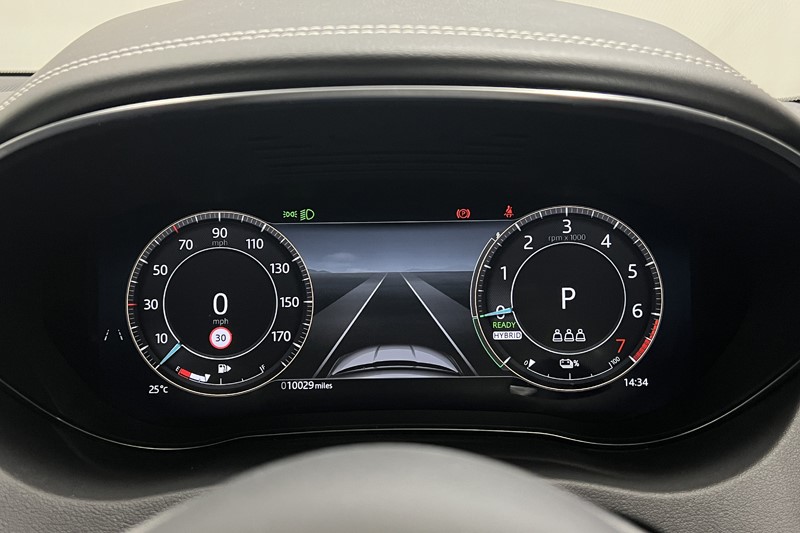 2024 (24) JAGUAR E-PACE 1.5 P300e R-Dynamic HSE Black 5dr Auto 5638573