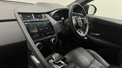 2024 (24) JAGUAR E-PACE 1.5 P300e R-Dynamic HSE Black 5dr Auto 5638585