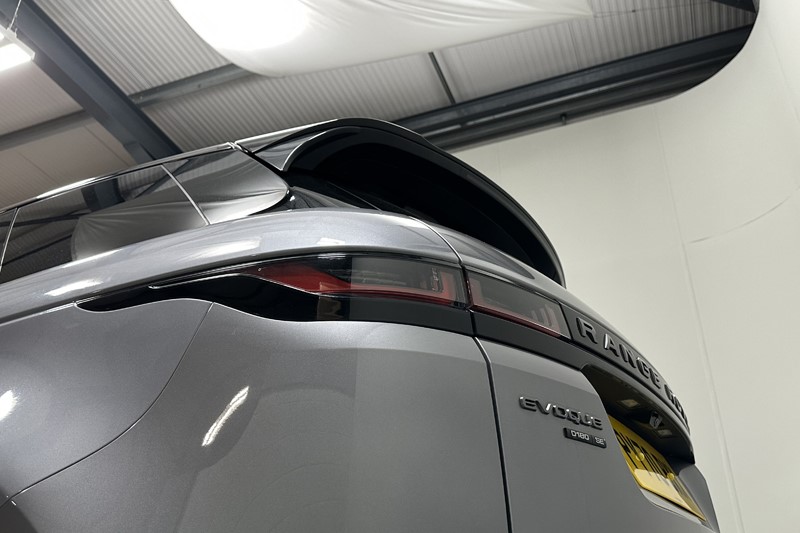 2020 (70) LAND ROVER RANGE ROVER EVOQUE 2.0 D180 R-Dynamic SE 5dr Auto 5754539