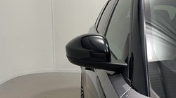 2020 (69) LAND ROVER RANGE ROVER VELAR 3.0 D300 R-Dynamic S 5dr Auto 5632723