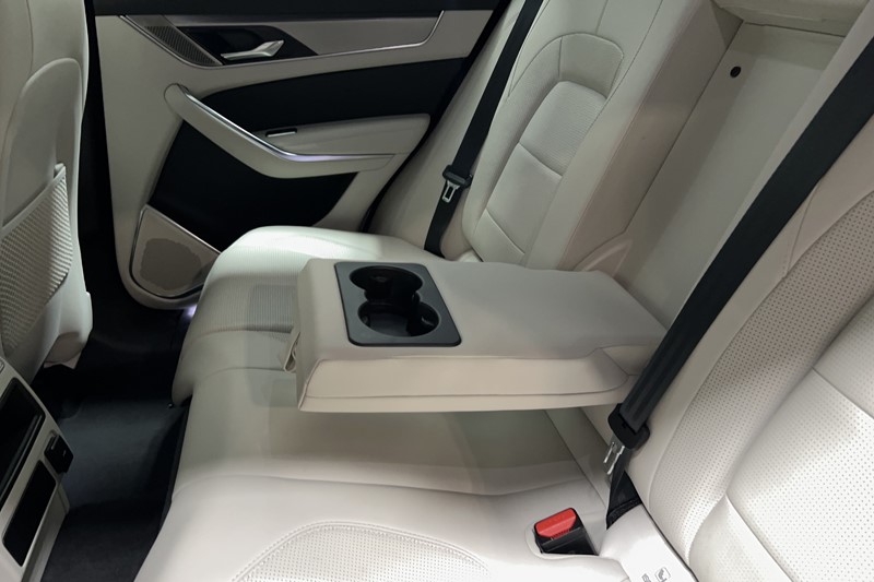 2023 (72) JAGUAR F-PACE 2.0 P250 R-Dynamic S 5dr Auto AWD 5672809