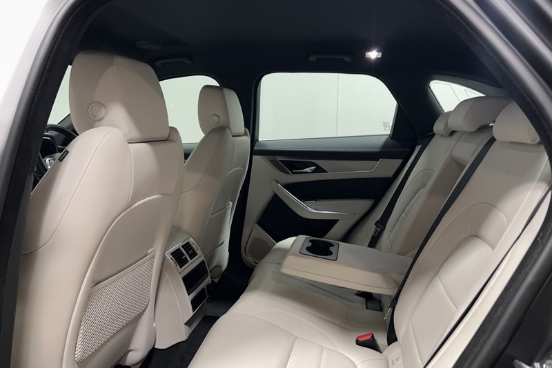 2023 (72) JAGUAR F-PACE 2.0 P250 R-Dynamic S 5dr Auto AWD 5672810