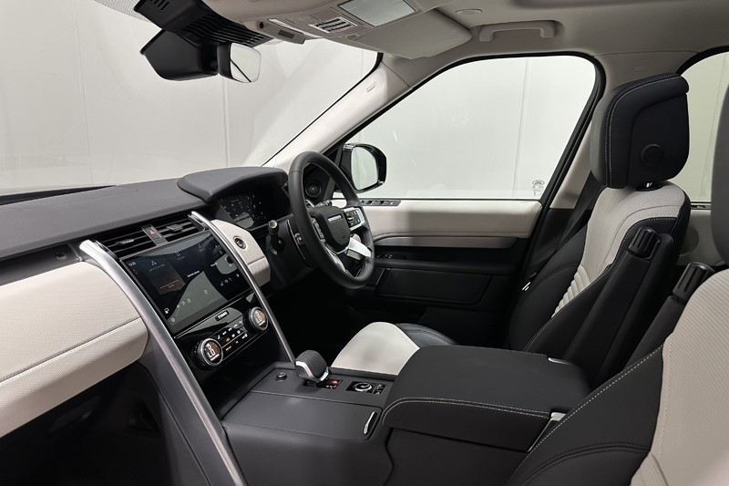 2025 (75) LAND ROVER DISCOVERY 3.0 D350 Gemini 5dr Auto 5643925