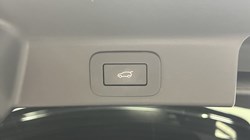 2022 (72) JAGUAR F-PACE 5.0 V8 550 SVR 5dr Auto AWD 5648189
