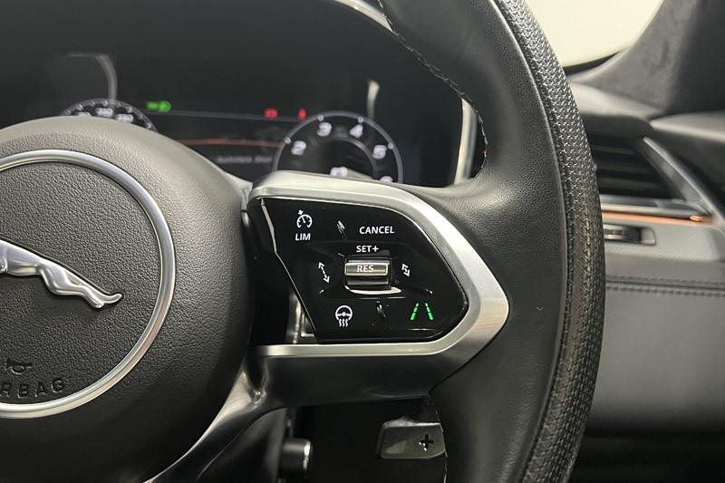 2022 (72) JAGUAR F-PACE 5.0 V8 550 SVR 5dr Auto AWD 5648168