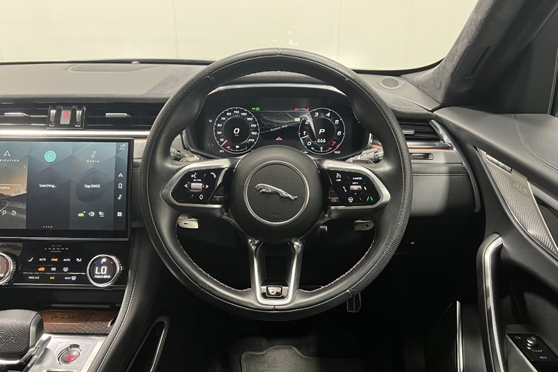 2022 (72) JAGUAR F-PACE 5.0 V8 550 SVR 5dr Auto AWD 5648157