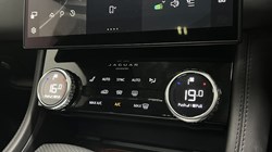 2022 (72) JAGUAR F-PACE 5.0 V8 550 SVR 5dr Auto AWD 5648173