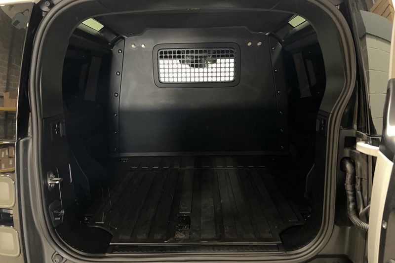 2026 (26) LAND ROVER COMMERCIAL DEFENDER 3.0 D250 Hard Top S Auto 5635647