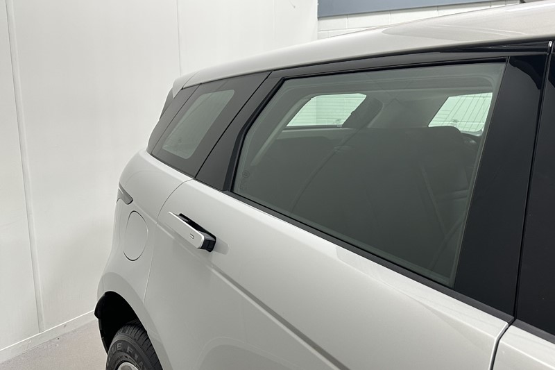 2022 (22) LAND ROVER RANGE ROVER EVOQUE 2.0 D200 R-Dynamic SE 5dr Auto 5669709