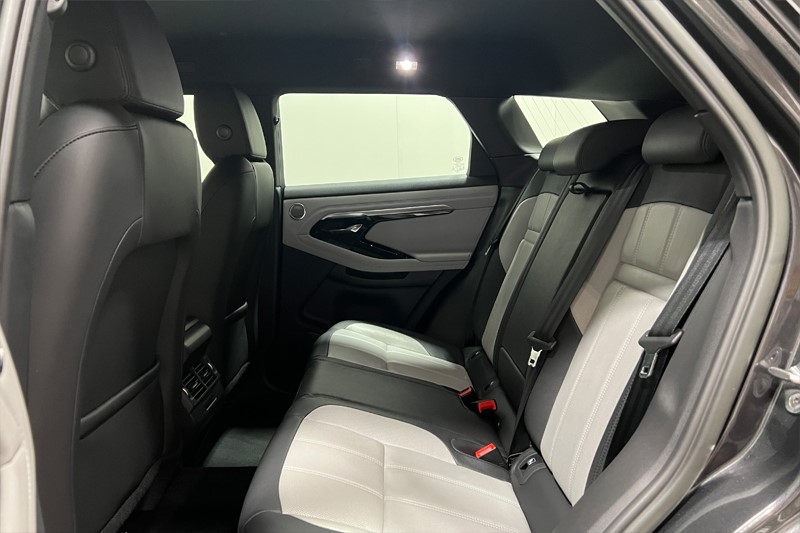 2023 (23) LAND ROVER RANGE ROVER EVOQUE 1.5 P300e R-Dynamic SE 5dr Auto 5648545
