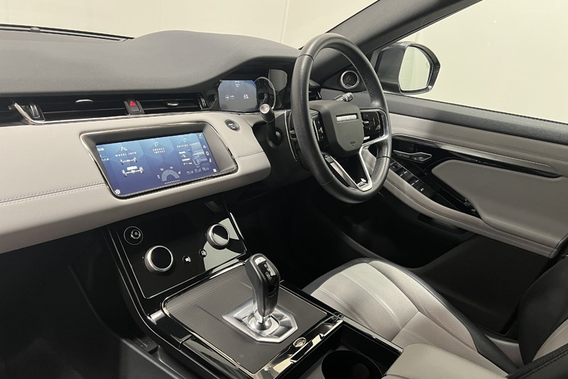 2023 (23) LAND ROVER RANGE ROVER EVOQUE 1.5 P300e R-Dynamic SE 5dr Auto 5648578