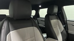 2023 (23) LAND ROVER RANGE ROVER EVOQUE 1.5 P300e R-Dynamic SE 5dr Auto 5648561
