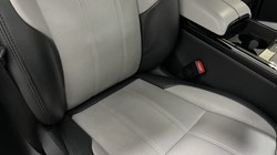 2023 (23) LAND ROVER RANGE ROVER EVOQUE 1.5 P300e R-Dynamic SE 5dr Auto 5648560