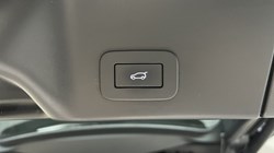 2023 (23) LAND ROVER RANGE ROVER EVOQUE 1.5 P300e R-Dynamic SE 5dr Auto 5648583