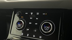2023 (23) LAND ROVER RANGE ROVER EVOQUE 1.5 P300e R-Dynamic SE 5dr Auto 5648568