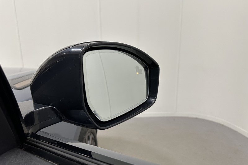 2022 (22) LAND ROVER RANGE ROVER VELAR 2.0 D200 R-Dynamic SE 5dr Auto 5656755