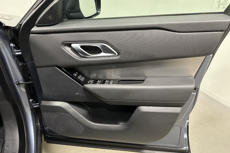 2022 (22) LAND ROVER RANGE ROVER VELAR 2.0 D200 R-Dynamic SE 5dr Auto 5656751