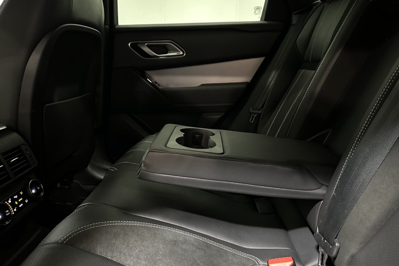 2022 (22) LAND ROVER RANGE ROVER VELAR 2.0 D200 R-Dynamic SE 5dr Auto 5656779