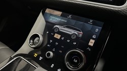 2022 (22) LAND ROVER RANGE ROVER VELAR 2.0 D200 R-Dynamic SE 5dr Auto 5656766