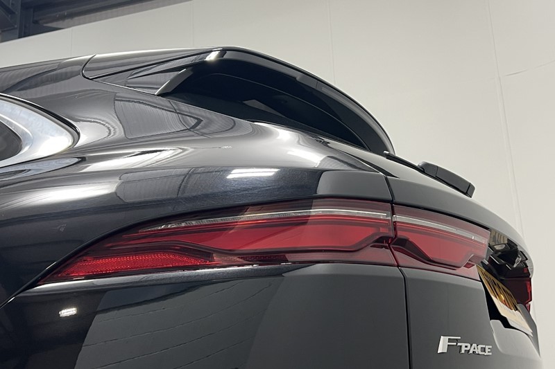 2022 (22) JAGUAR F-PACE 2.0 D200 R-Dynamic S 5dr Auto AWD 5673267