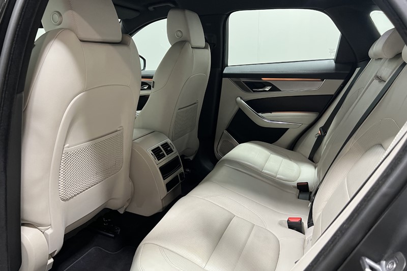 2022 (22) JAGUAR F-PACE 2.0 D200 R-Dynamic S 5dr Auto AWD 5673262