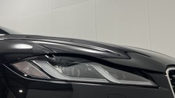 2022 (22) JAGUAR F-PACE 2.0 D200 R-Dynamic S 5dr Auto AWD 5673272