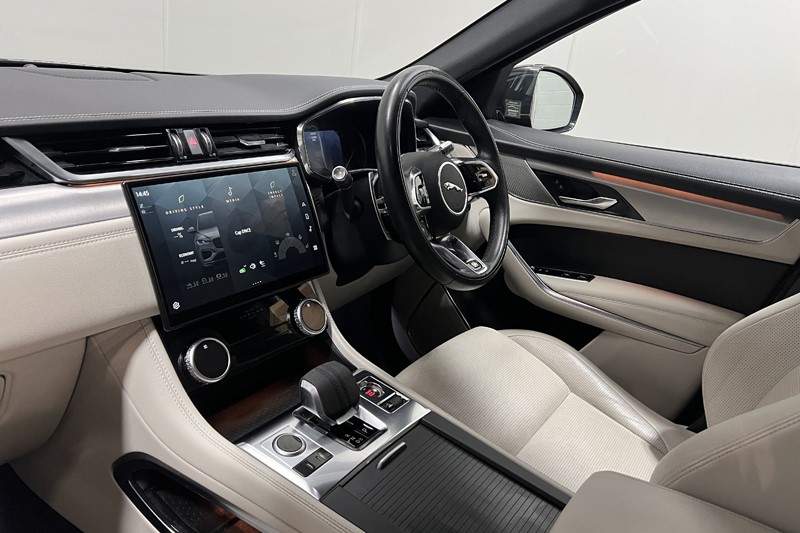 2022 (22) JAGUAR F-PACE 2.0 D200 R-Dynamic S 5dr Auto AWD 5673261